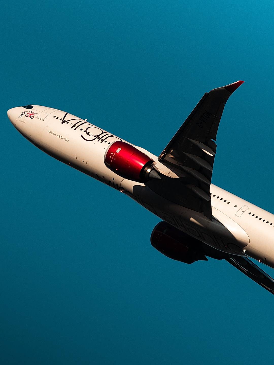 Virgin Atlantic A330 departing out of SEA in the late afternoon 