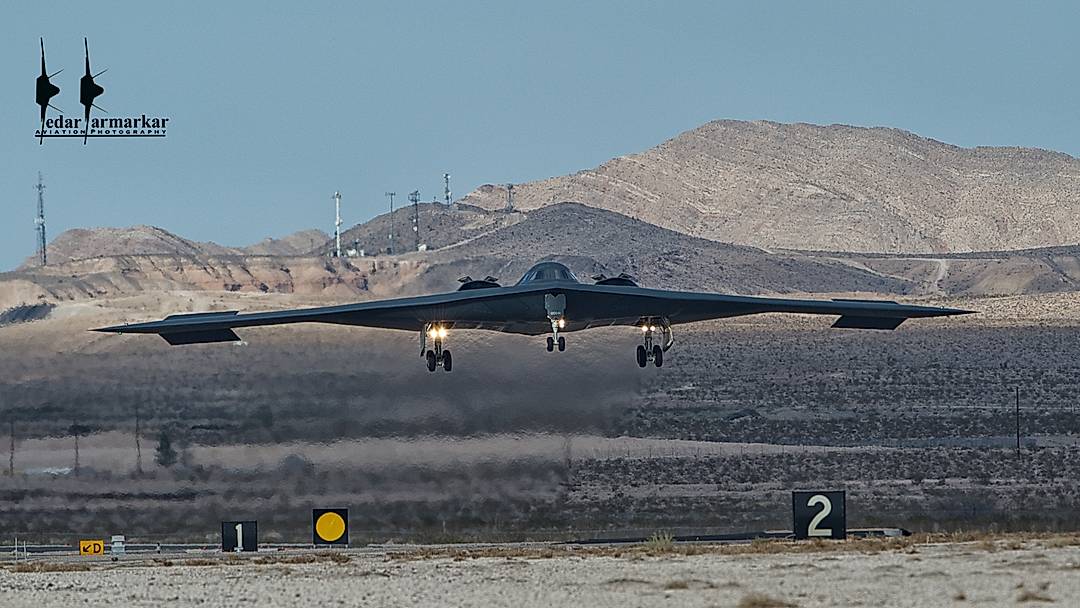 SPIRITED APPROACH!
B-2 Spirit moments away from touching down on 21L at Nellis AFB from Ex. Red Flag 12-3.