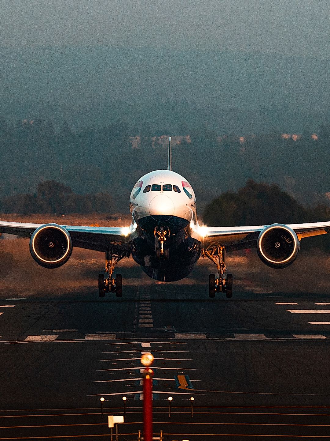 Been a very long time since I’ve posted here, and honestly just took a break from aviation photography for a bit as I wasn’t feeling to inspired that much, but I’m starting to get back into it again now and this is a shot I took a few days ago of a British Airways 787 departing PDX during sunset!! 