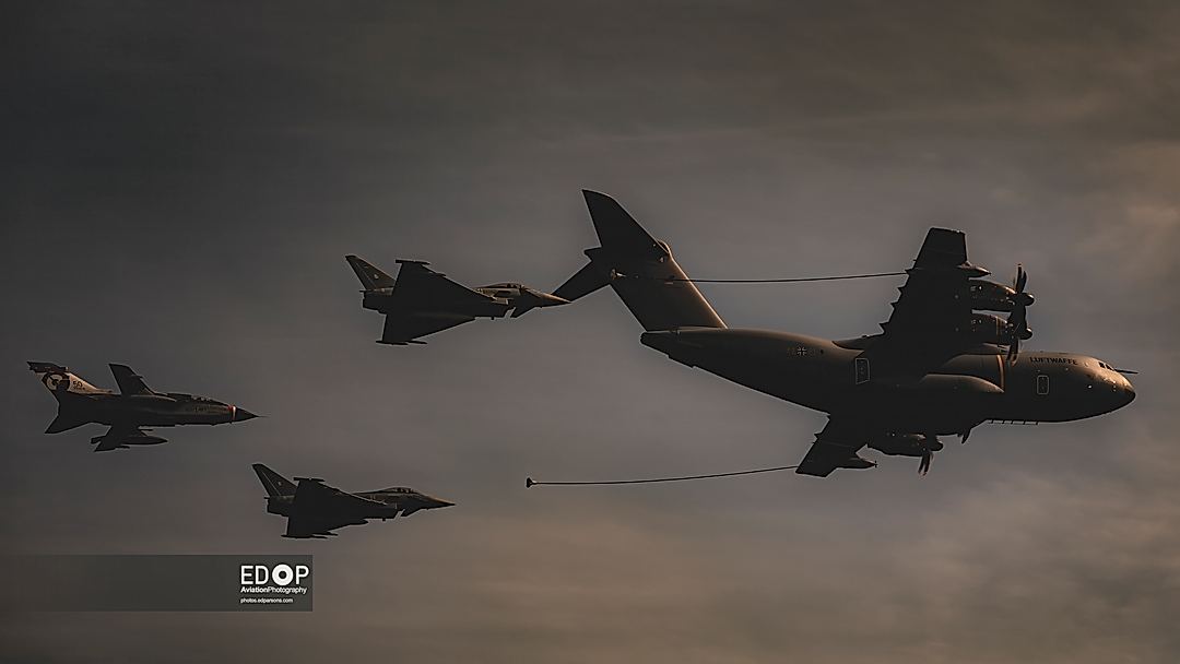 The Luftwaffe contribution to the show was amazing,.. this role demo was the second one on the Saturday..