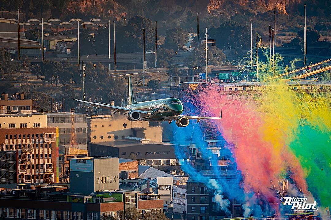Airlink sent two of their Embraers for a Flypast over Ellis Park Stadium for the rugby match between the Springboks and All Blacks. Here is ZS- YAE, an E190, over the stadium.