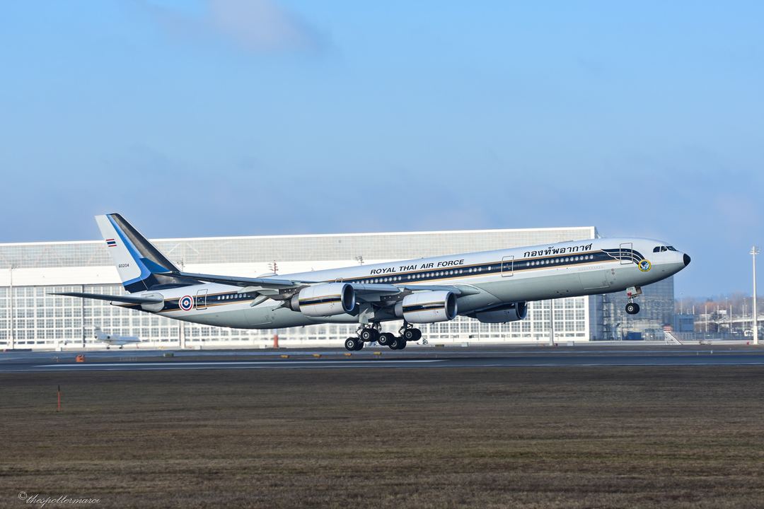 The Royal 🇹🇭 Air Force lading in MUC in frosty weather ❄️📸