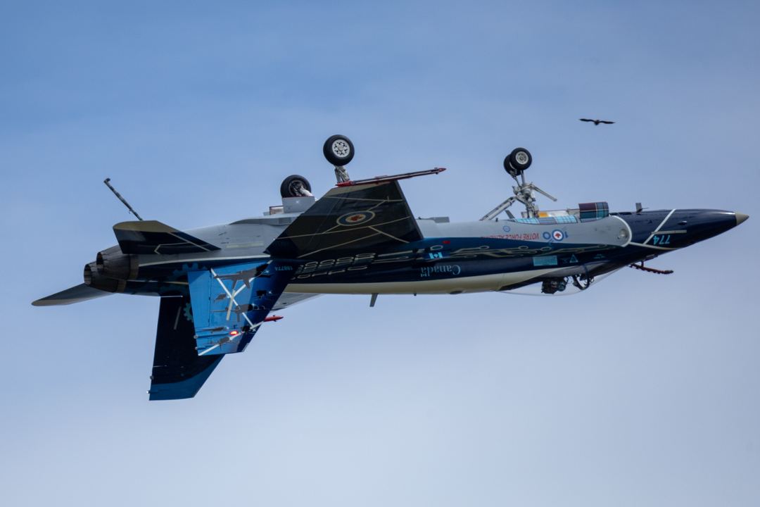 The RCAF 100 Anniversary CF-188 flown by “Tango”