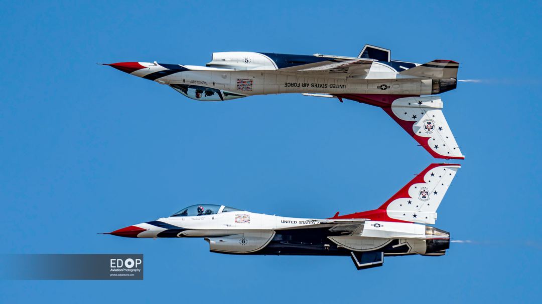 Thunderbirds 5 & 6 in their mirror pass, always appreciate the detail of the inverted number 5 on that aircraft… from the Joint Base Andrews show in 2022.