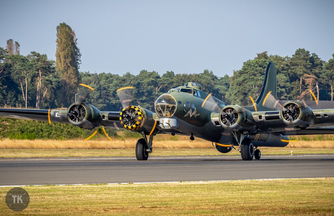 Sally B at Spottersday 204, Kleine-Brogel Air Base 