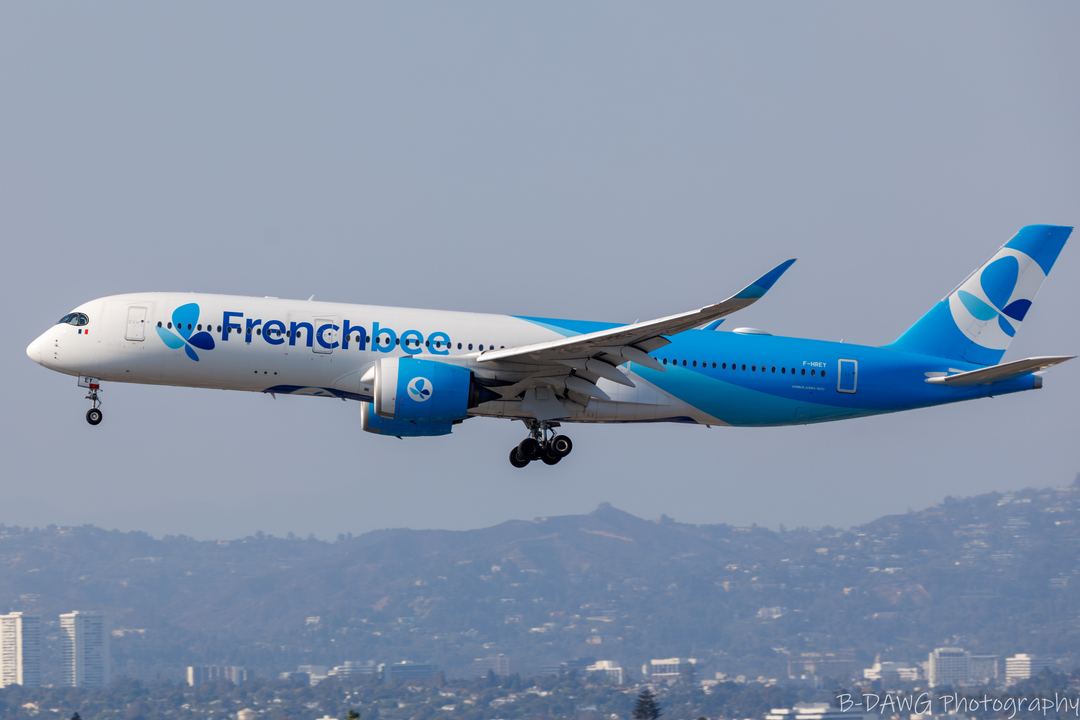 Not too much orange but the teal of French Bee truly makes this A350 stand out much more!!