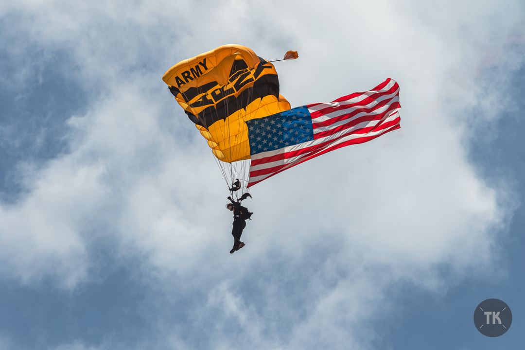 US Army Golden Knights at Hyundai Air&Sea Show 2023, Miami Beach 