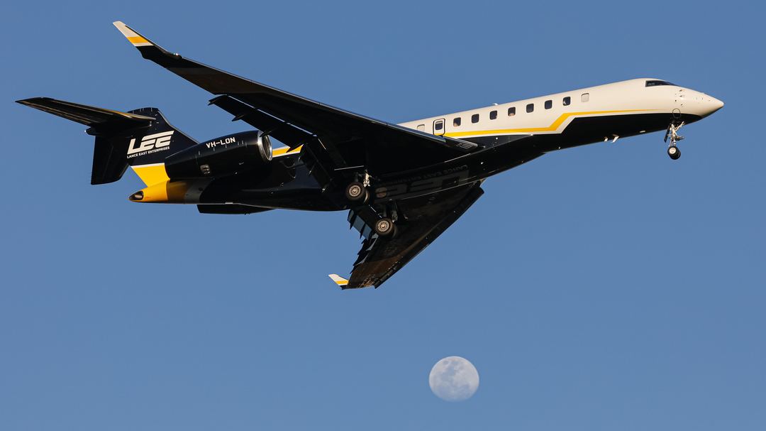 Lance East Enterprises 
Global 7500 (VH-LON) 

Moon was a paid actor 😂🌙