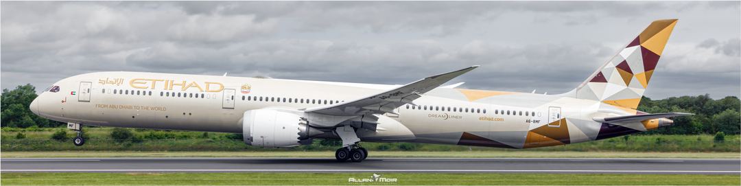 Etihad B787-10 Dreamliner rotates off 23L at EGCC returning to Abu Dhabi.