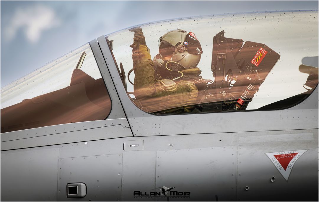 French Air Force Rafale pilot gives ‘the salute’ at Tiger Meet 2024!