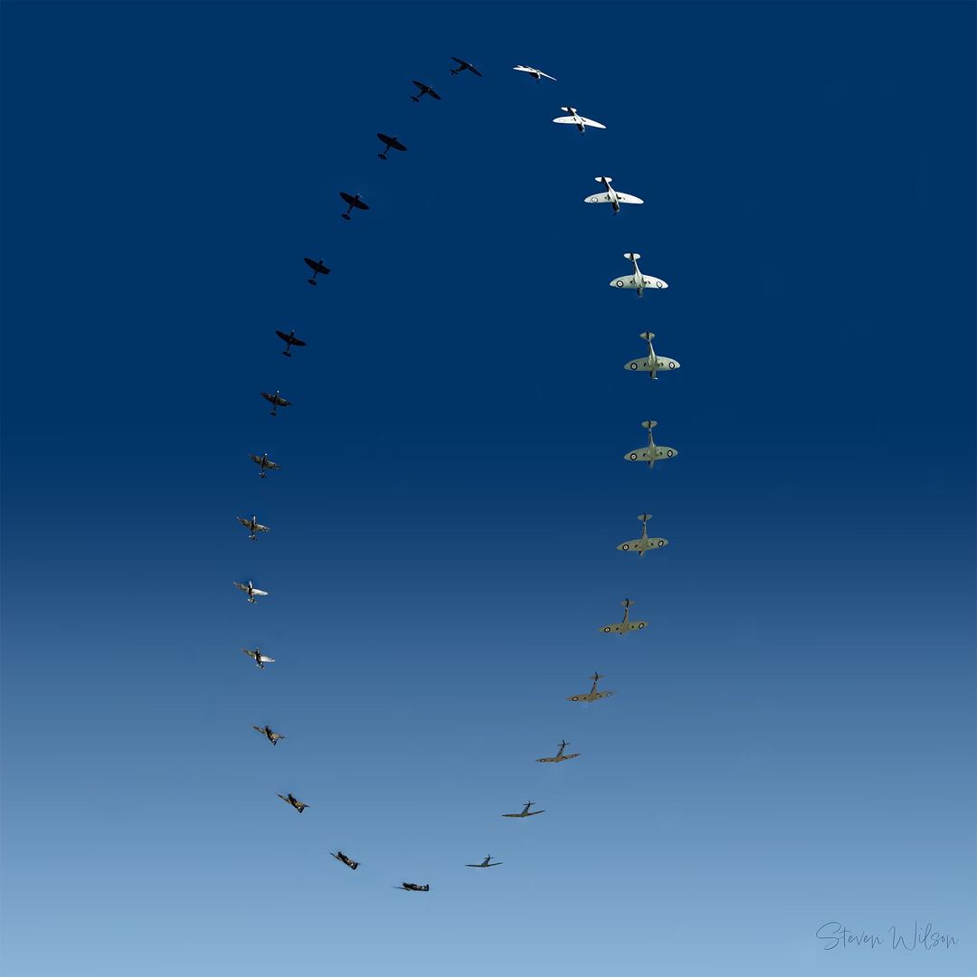 I like this one of the Spitfire Loop. Gradient background and multiple stacked layers in PS to obtain the effect. 