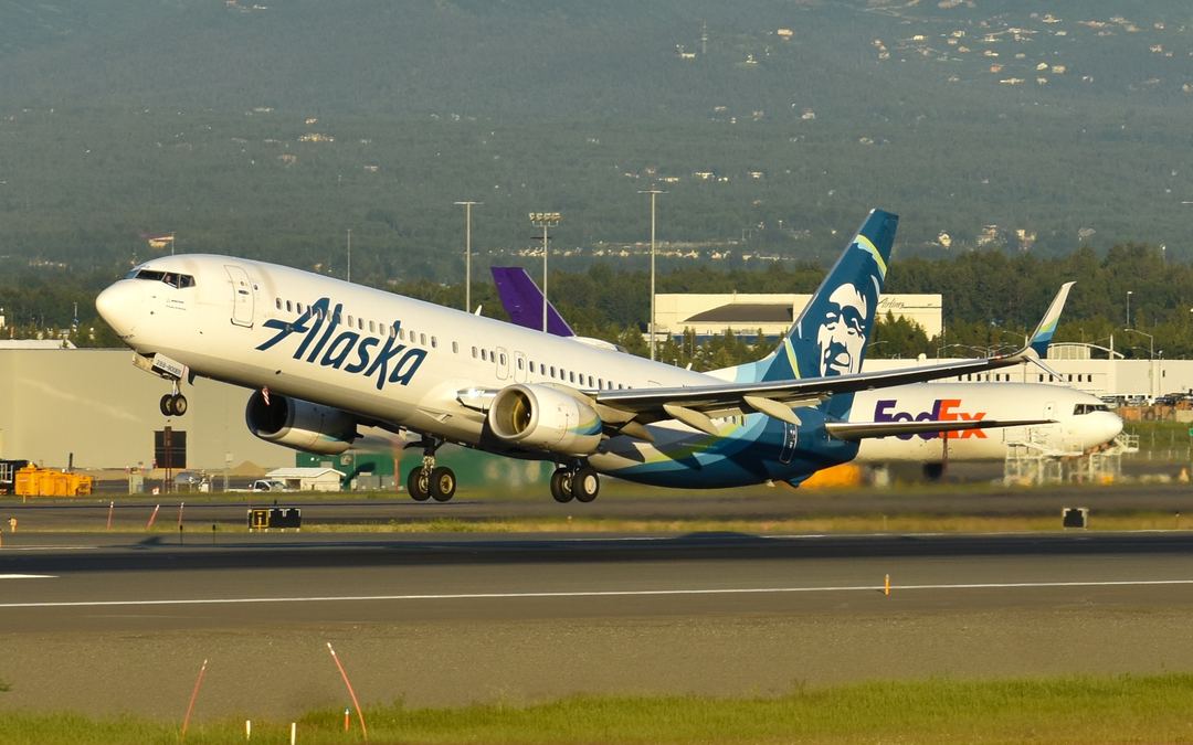 Alaska Airlines ASA1724 seen here departing Anchorage, AK, bound for Chicago, IL. 🇺🇸

N288AK 🇺🇸

Airline: Alaska Airlines 🇺🇸

Alliance: oneworld Alliance 🇺🇸

Aircraft: Boeing 737-900ER 🇺🇸

Country of Registration: United States 🇺🇸

Serial Number(MSN): 60575

Orig. Operator + Orig. Reg. + Delivery Date: Alaska Airlines 🇺🇸 as N288AK 🇺🇸 in May, 2018

Type Code: B739

Age: 8

Status: Active with Alaska Airlines 🇺🇸 as of August, 2026

Callsign: AS1724 / ASA1724

Route: Ted Stevens Anchorage International Airport (PANC) 🇺🇲 - Chicago O'Hare International Airport (KORD) 🇺🇸

Time (U.T.C.) ⏰ / Date (DD-MM-YY) 📅: 05:46:17 - 05:46:25 / 26-06-26
