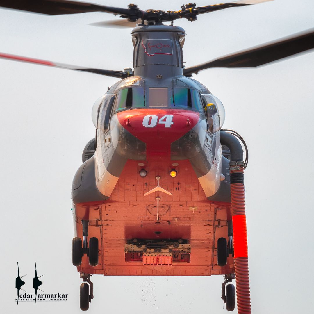 FIRE CHINOOK
CH-47D converted for fire-fighting from Billings Service approaches for a refill