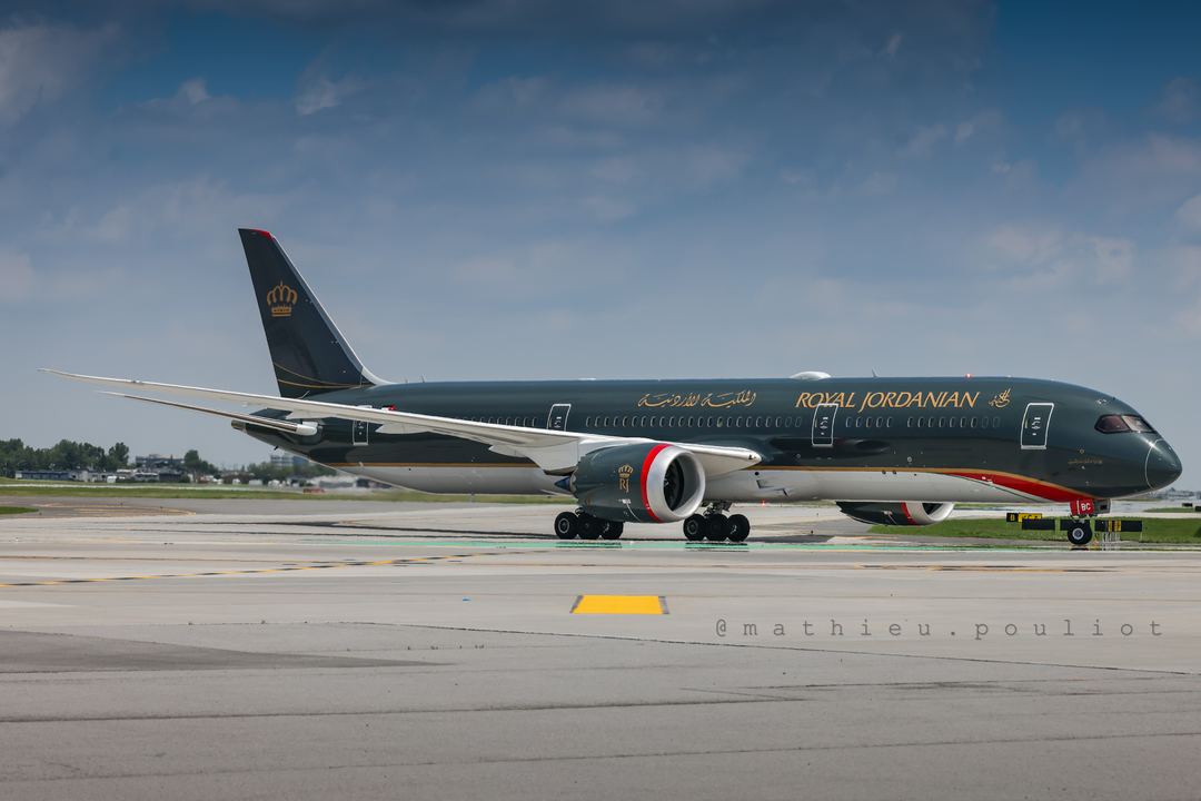 Back for more…Royal Jordanian Dreamliner back from YYZ on the return leg to Amman. This flight does AMM-YUL-YYZ-YUL-AMM three times a week.