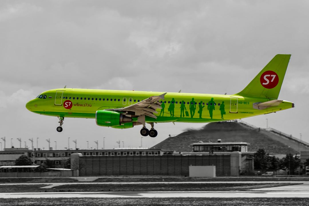 Russian Airline S7, A319-100, Munich Airport